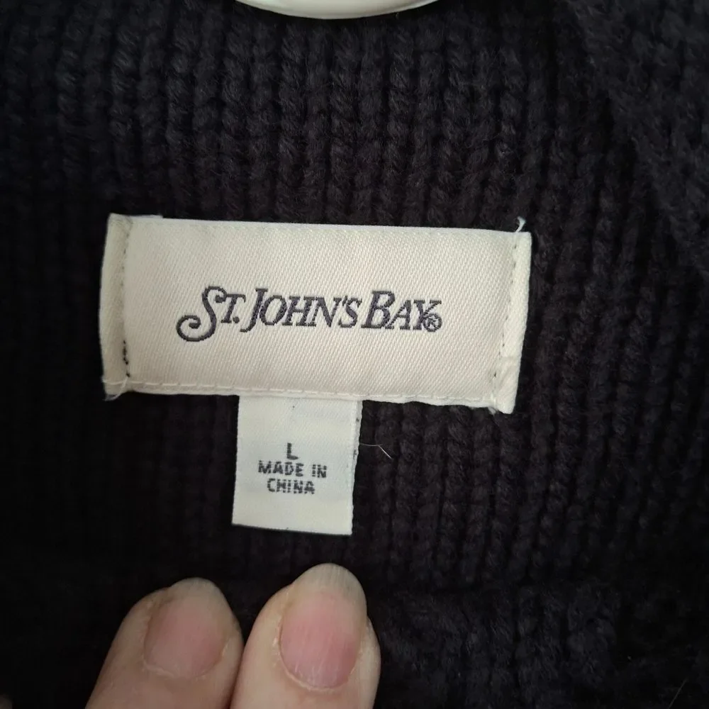 St. John's Bay Women's Turtleneck Sweater - Black (Rox226)